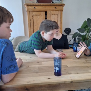 Mid-fidelity prototype testen met twee gebruikers (8 en 10 jaar oud)